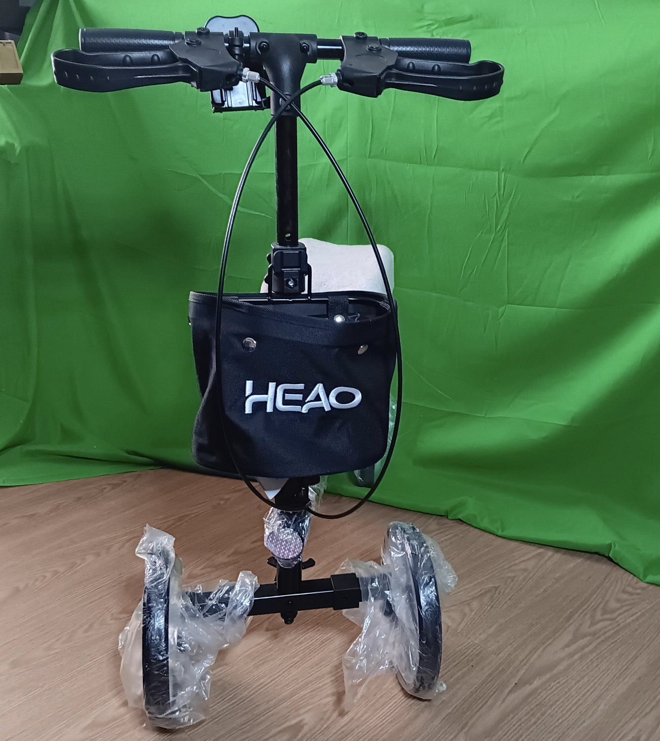 HEAO Knee Walker with Shock Absorber for Foot Injuries, 10″ All Terrain Wheels